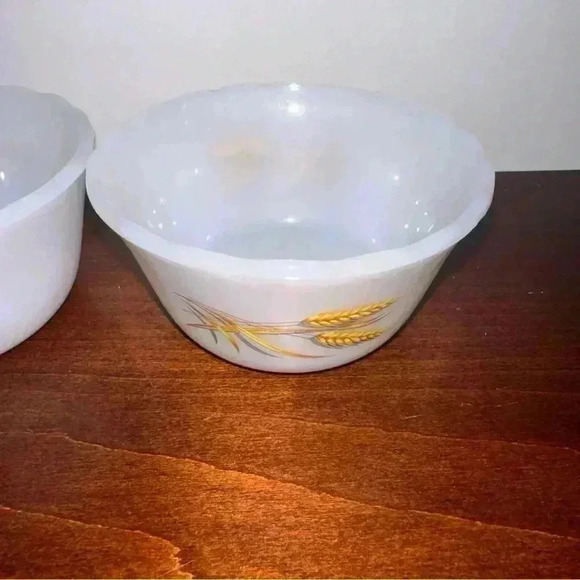 Vintage Fire King Oven Ware Wheat Custard Cups - Set Of 3 - Picture 4 of 10